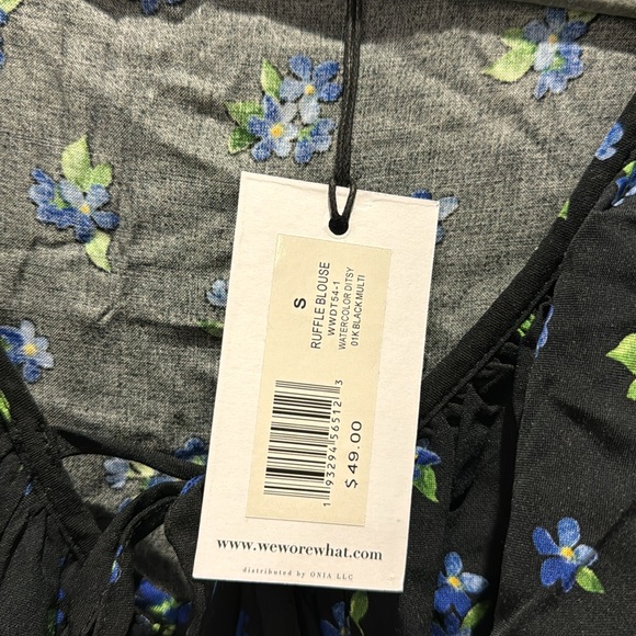 WeWoreWhat NWT Watercolor Floral Ditsy Black Ruffle Blouse. - Picture 7 of 11